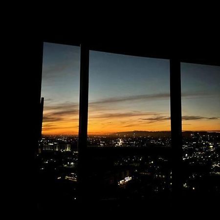 Luxury Highrise Condo Downtown La Лос Анджелис Екстериор снимка